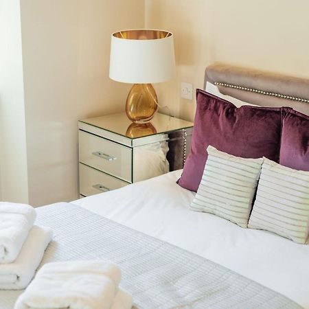 Stunning 3-Bedroom In The Heart Of London With Parking-Hosted By Sweetstay Dış mekan fotoğraf